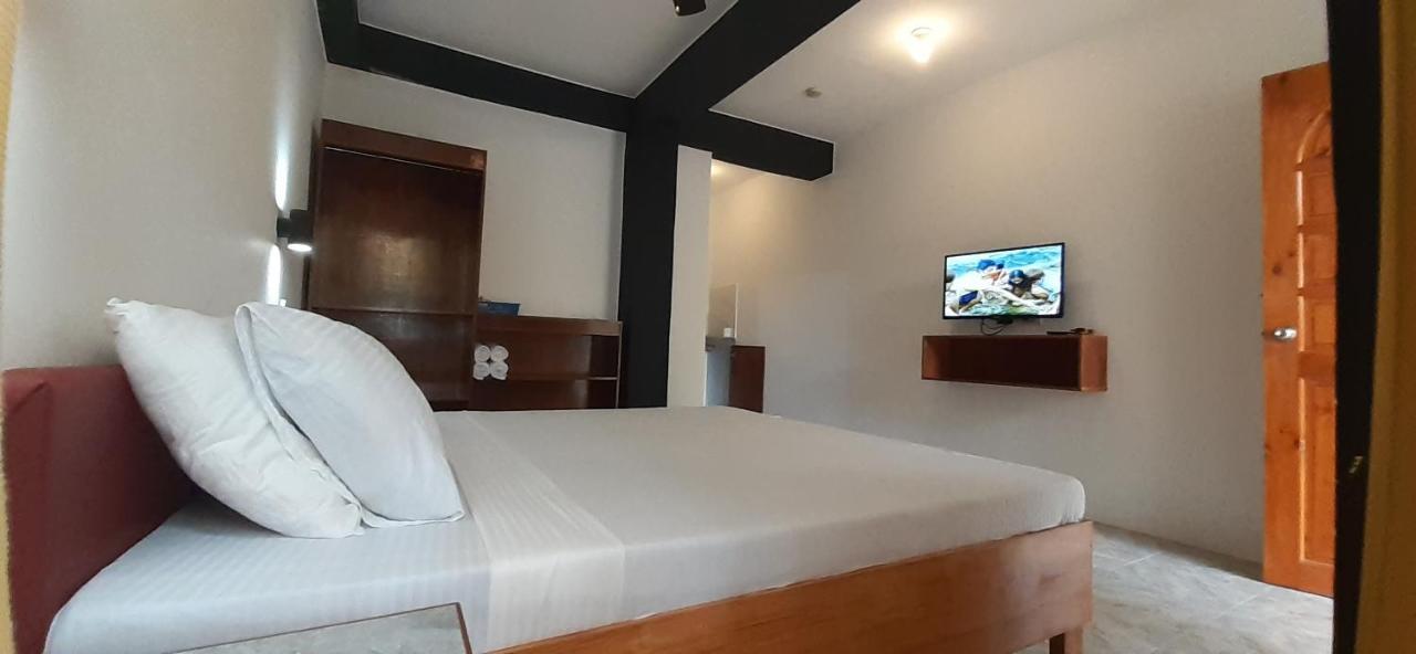 Jalyn'S Resort Sabang Puerto Galera Εξωτερικό φωτογραφία
